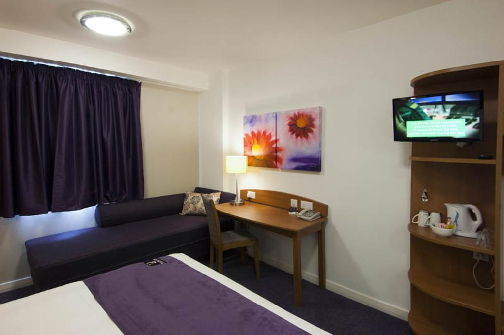 Premier Inn Clacton-On-Sea Oda fotoğraf